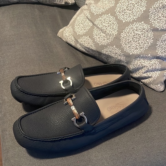 Shoes - Picture 6 of 6